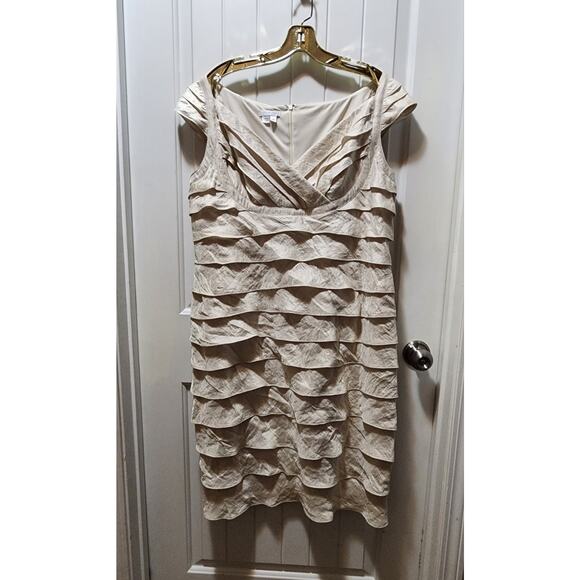 London Times Champagne Ruffle Evening Formal Wedding Cocktail Party Dress Sz. 18 - Picture 1 of 9